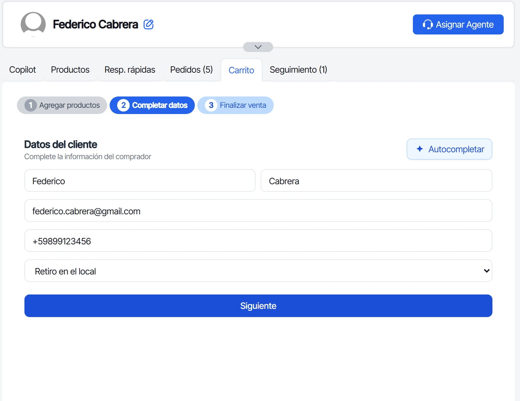 Formulario con los datos del cliente completados por el botón Autocompletar
