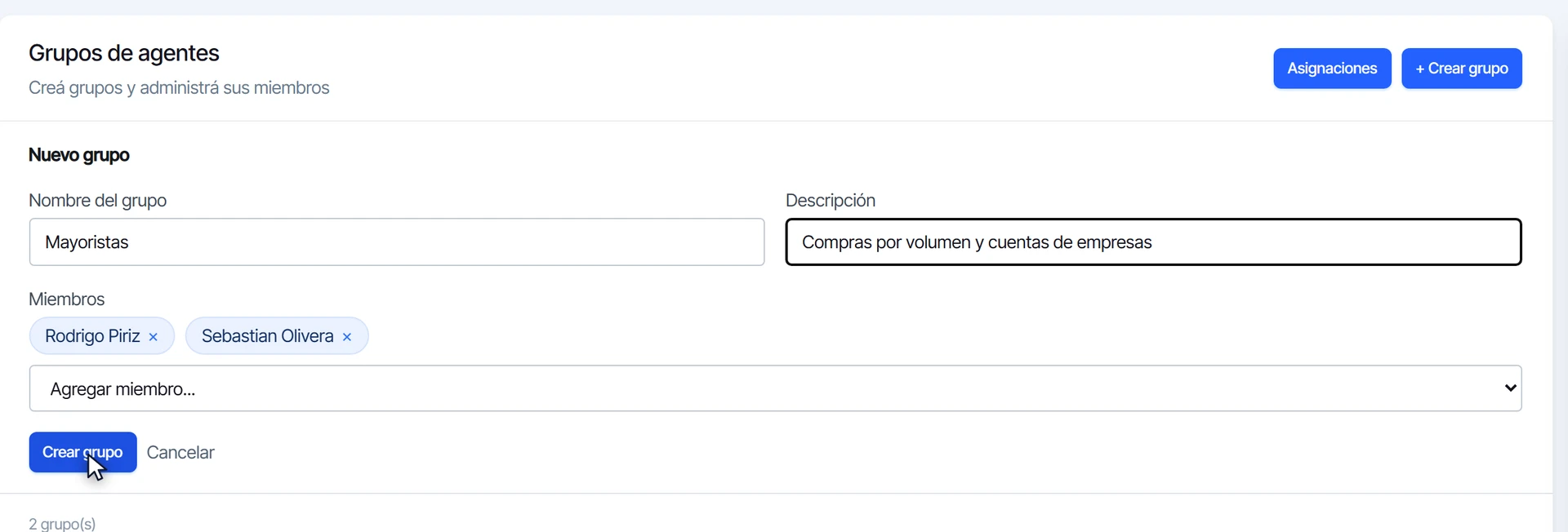 Formulario de grupo nuevo con el nombre Mayoristas, la descripción y dos miembros agregados